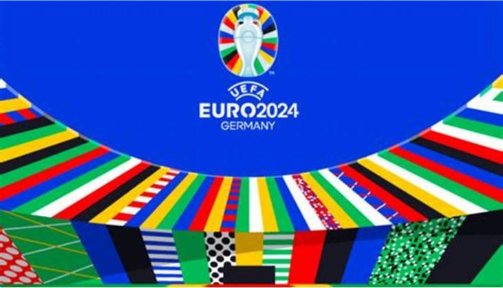 KIT FOOT 1 EURO 2024   24 pays 150x90 cms + 3 guirlandes bleu blanc rouge 10m + 3 guirlandes des 24 pays qualifiés 10m